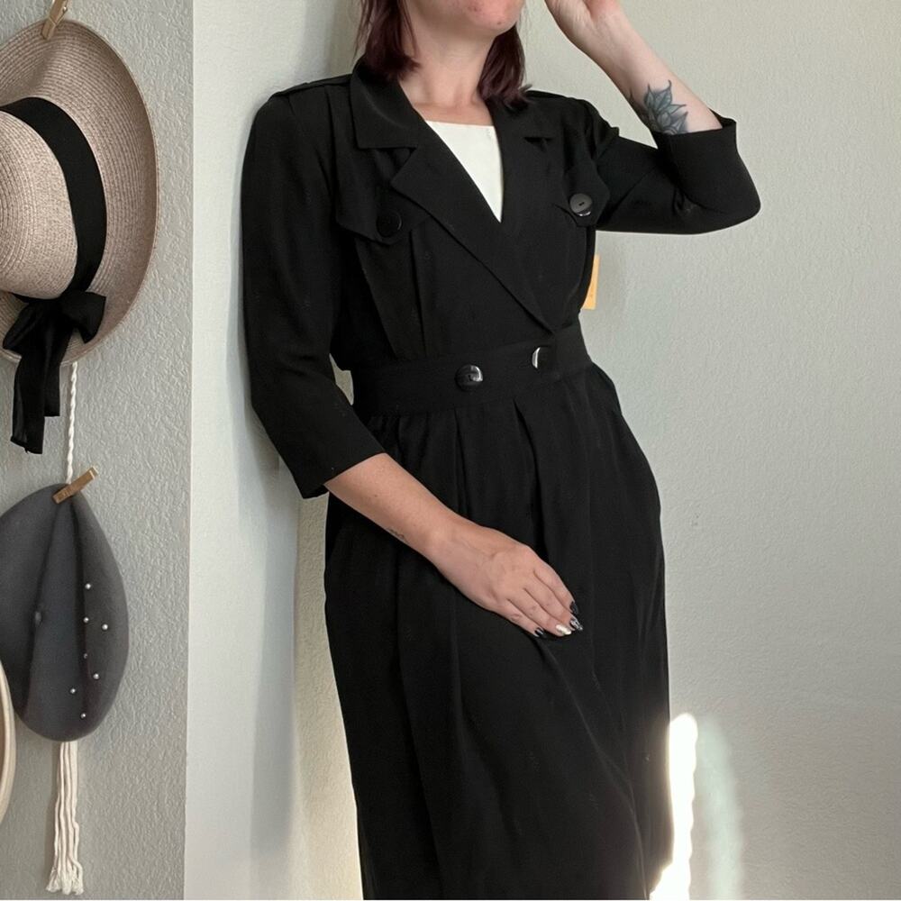 Vintage Women’s S.L. Petites Black Midi Dress Size 8